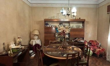 se alquila casa en Avenida General José de San Martín esquina Güiraldes