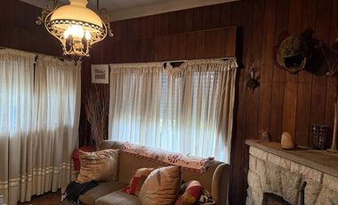 se alquila casa en Avenida General José de San Martín esquina Güiraldes