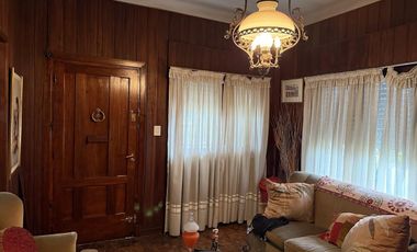 se alquila casa en Avenida General José de San Martín esquina Güiraldes