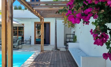 Casa con 4 recamaras y alberca en venta, Yautepec, Morelos