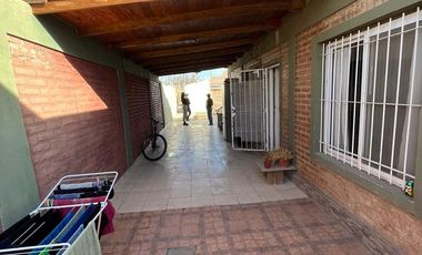 CASA EN VENTA EN CIPOLLETTI