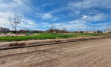 CASA EN VENTA EN CIPOLLETTI