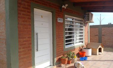CASA EN VENTA EN CIPOLLETTI