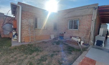 CASA EN VENTA EN CIPOLLETTI