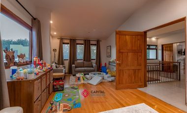 Casa en venta de Lujo Bugambilias zona Sur