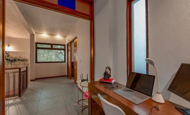 Casa en venta de Lujo Bugambilias zona Sur