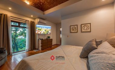 Casa en venta de Lujo Bugambilias zona Sur