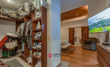 Casa en venta de Lujo Bugambilias zona Sur