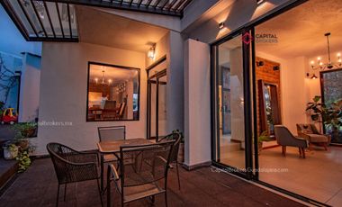 Casa en venta de Lujo Bugambilias zona Sur