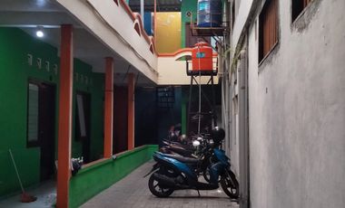 Ruang Usaha strategis SAGAN Jogja 2 Ruko, kost 23 kamar Lt 506 m² SHM