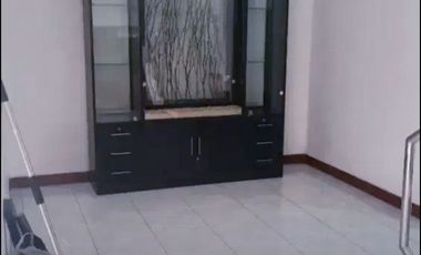 Disewakan Rumah 2 Lantai Furnish Tengah Kota Di Kembar BKR dkt Buah Batu