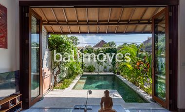 Villa Modern Cantik dengan Tiga Kamar Tidur di Sanur