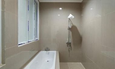 For Rent House in Cluster Gandaria with 24 hour Security