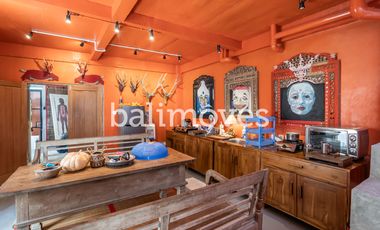 Villa Klasik Baru Dua Lantai dengan Dua Kamar Tidur di Sanur