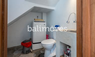 Villa Klasik Baru Dua Lantai dengan Dua Kamar Tidur di Sanur