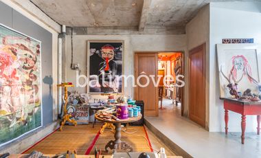 Villa Klasik Baru Dua Lantai dengan Dua Kamar Tidur di Sanur