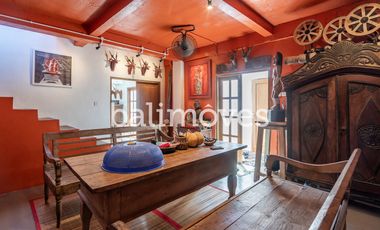 Villa Klasik Baru Dua Lantai dengan Dua Kamar Tidur di Sanur