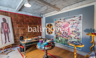 Villa Klasik Baru Dua Lantai dengan Dua Kamar Tidur di Sanur