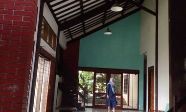 Dijual rumah daerah setra sari , daerah elit di Bandung , sejuk