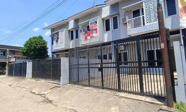 DIJUAL CEPAT TOWNHOUSE AREA DEMANG LEBAR DAUN PALEMBANG