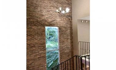 VENTA DE CASA EN PH PASEO DORADO PRECIO DE OPORTUNIDAD 318M2 JP