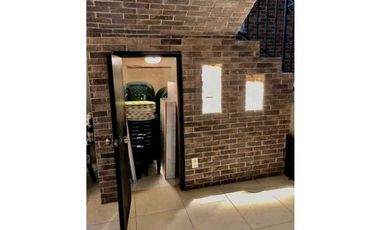 VENTA DE CASA EN PH PASEO DORADO PRECIO DE OPORTUNIDAD 318M2 JP