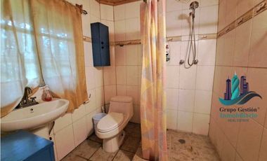 ALQUILO CABAÑA DE 4HAB 3 BAÑOS ALTO.BOQUETE