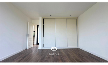 VENTA Casa A ESTRENAR 5 amb con piscina - Barrio Privado Rumencó Joven