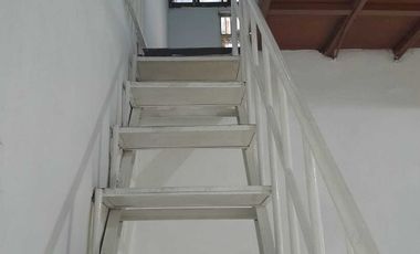 Rumah cocok buat cafe,murah di tengah kota