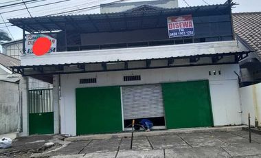 Rumah cocok buat cafe,murah di tengah kota