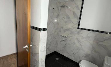 Dúplex en venta c/ cochera en Los Polvorines
