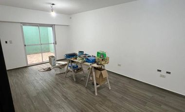 Dúplex en venta c/ cochera en Los Polvorines