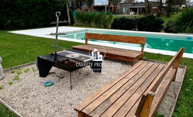 Espectacular Casa en venta, Barrio Santa Elena en Pilar del Este.