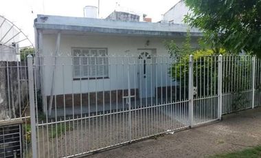 Casa en venta en Berazategui Este