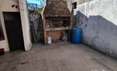 Casa en venta en Quilmes Este