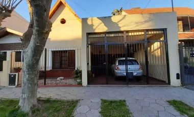 Casa en venta en Quilmes Este