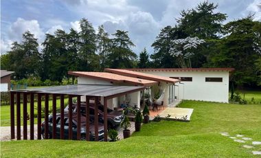 Casa en venta en el Carmen de Viboral, Antioquia.
