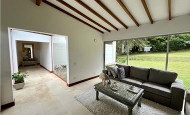 Casa en venta en el Carmen de Viboral, Antioquia.