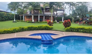 SE VENDE CASA CAMPESTRE VIA PUEBLO TAPAO