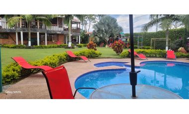 SE VENDE CASA CAMPESTRE VIA PUEBLO TAPAO