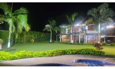 SE VENDE CASA CAMPESTRE VIA PUEBLO TAPAO