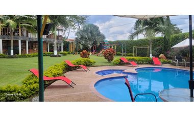 SE VENDE CASA CAMPESTRE VIA PUEBLO TAPAO