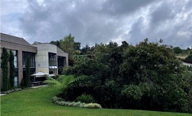 Casa en venta en Envigado, sector El Alto de Las Palmas