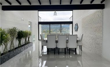 Casa amoblada en venta en El Retiro/ Antioquia