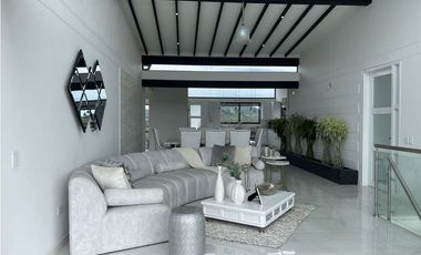 Casa amoblada en venta en El Retiro/ Antioquia