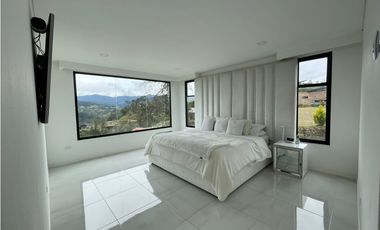 Casa amoblada en venta en El Retiro/ Antioquia