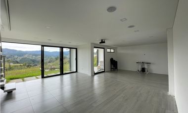 Casa amoblada en venta en El Retiro/ Antioquia