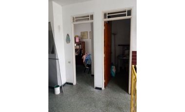 CASA EN VENTA CON LOCAL BARRIO CHAPINERO DE CALI LO cw9368967