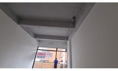 LOCAL X MALL COLINA CAMPESTRE