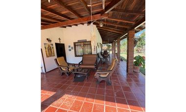 ESPECTACULAR PARCELA MESA DE LOS SANTOS